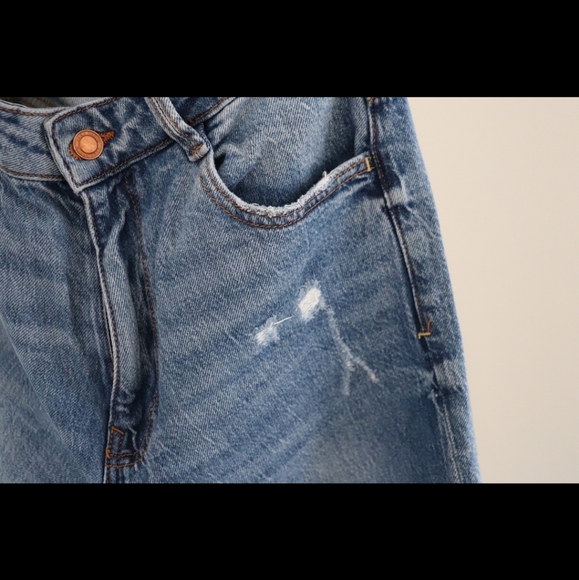 Zara Mom Jeans, Mid wash blue, Size 38 - Picture 7 of 8